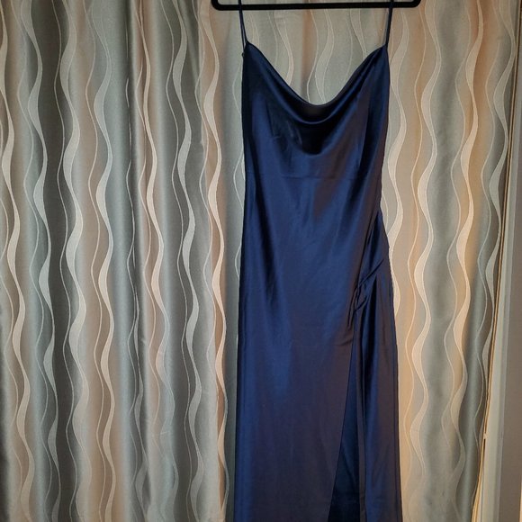 CELESTINA MAXI DRESS - NAVY - Picture 1 of 4